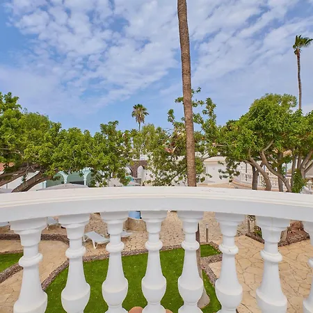 Beexclusive * אדחה